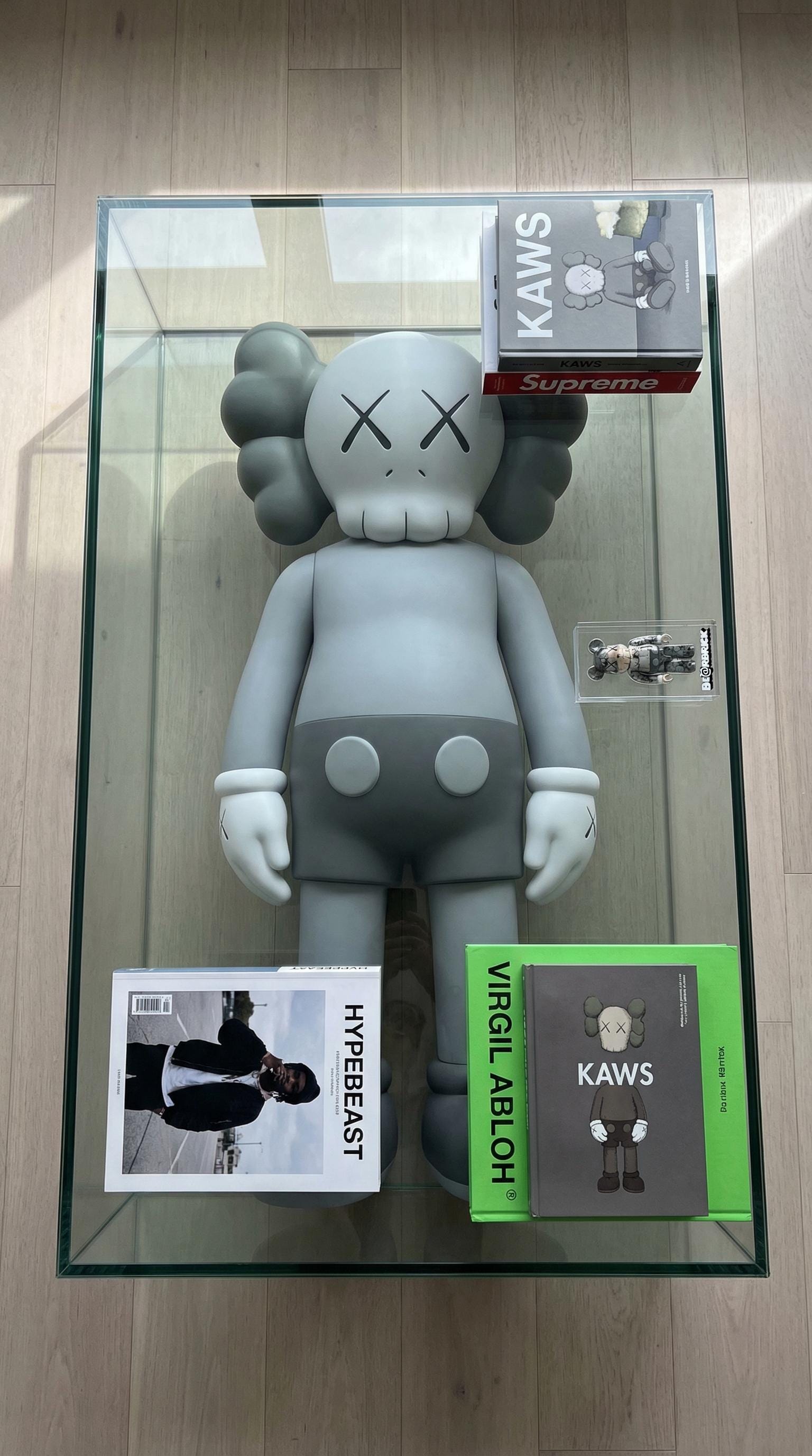 KAWS Companion Orta Sehpa
