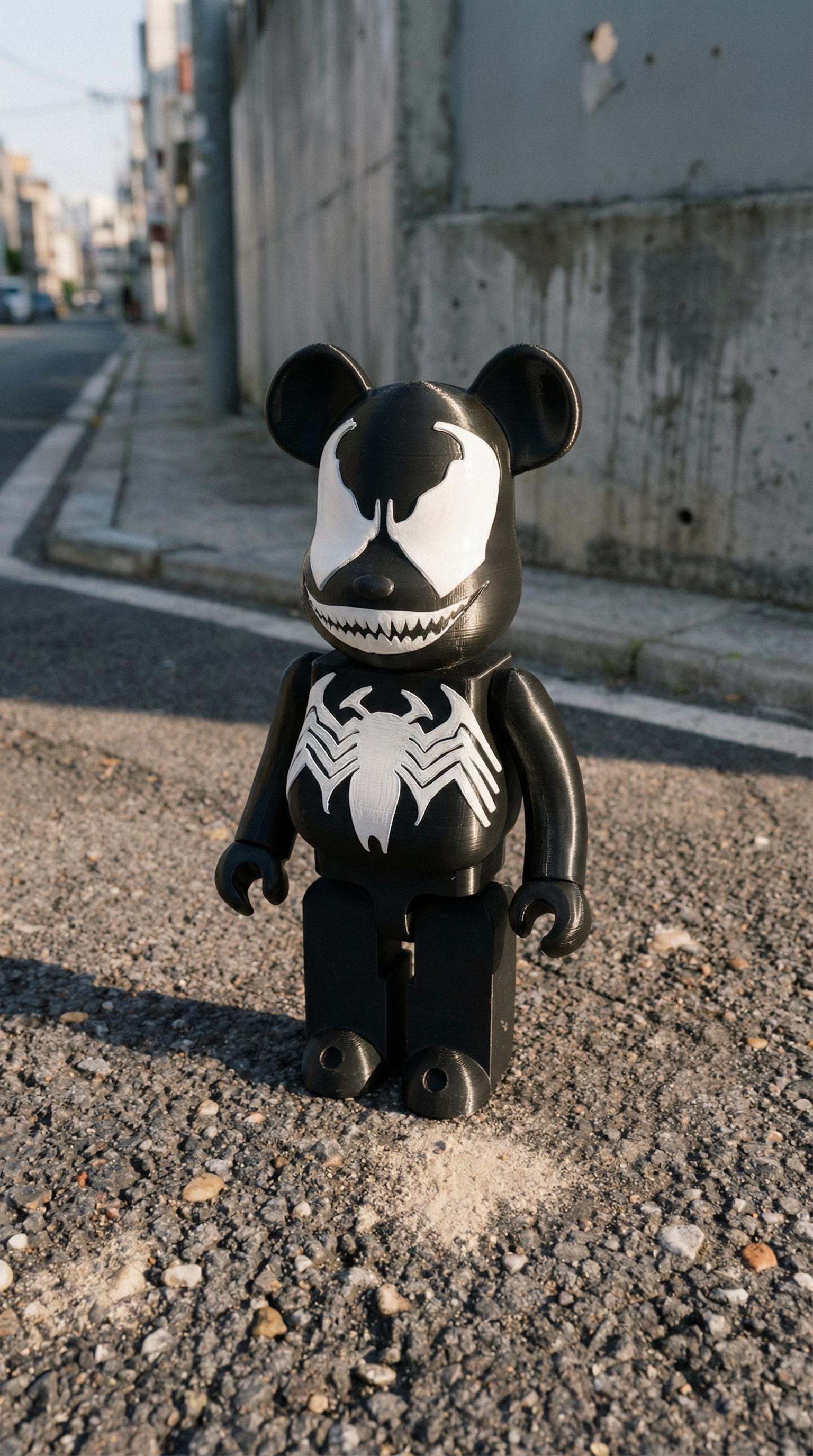 Bearbrick Venom Figür 70 cm